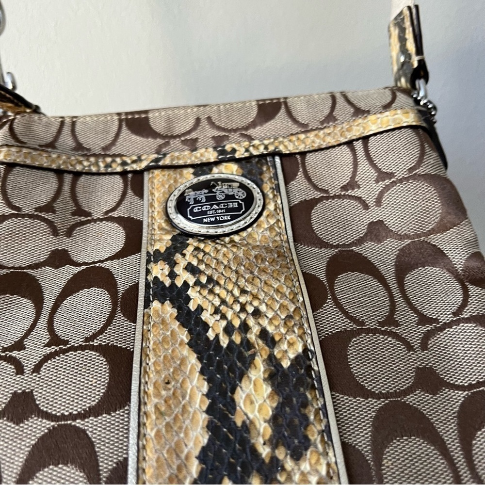 Coach Sutton 43976 Signature Python Swingpack Cro… - image 5